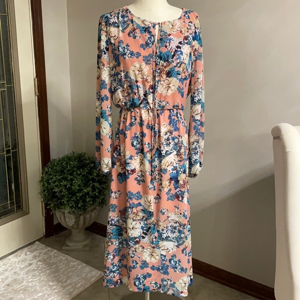NWOT WRYF women’s vintage floral long sleeve beautiful dress size med